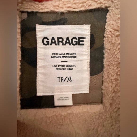 Garage Camo Winter Coat size Small - Picture 4 of 4